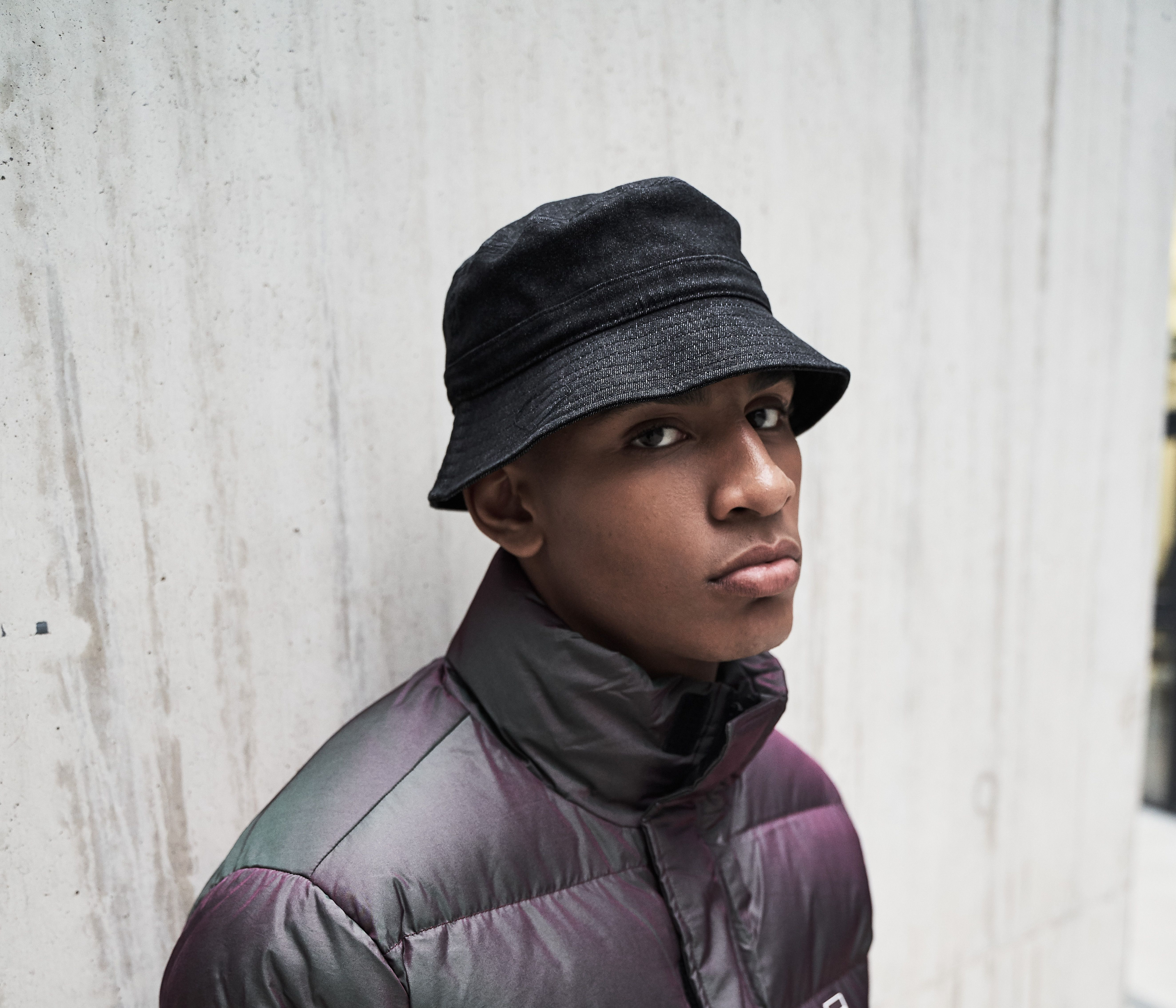 DENIM BUCKET HAT
