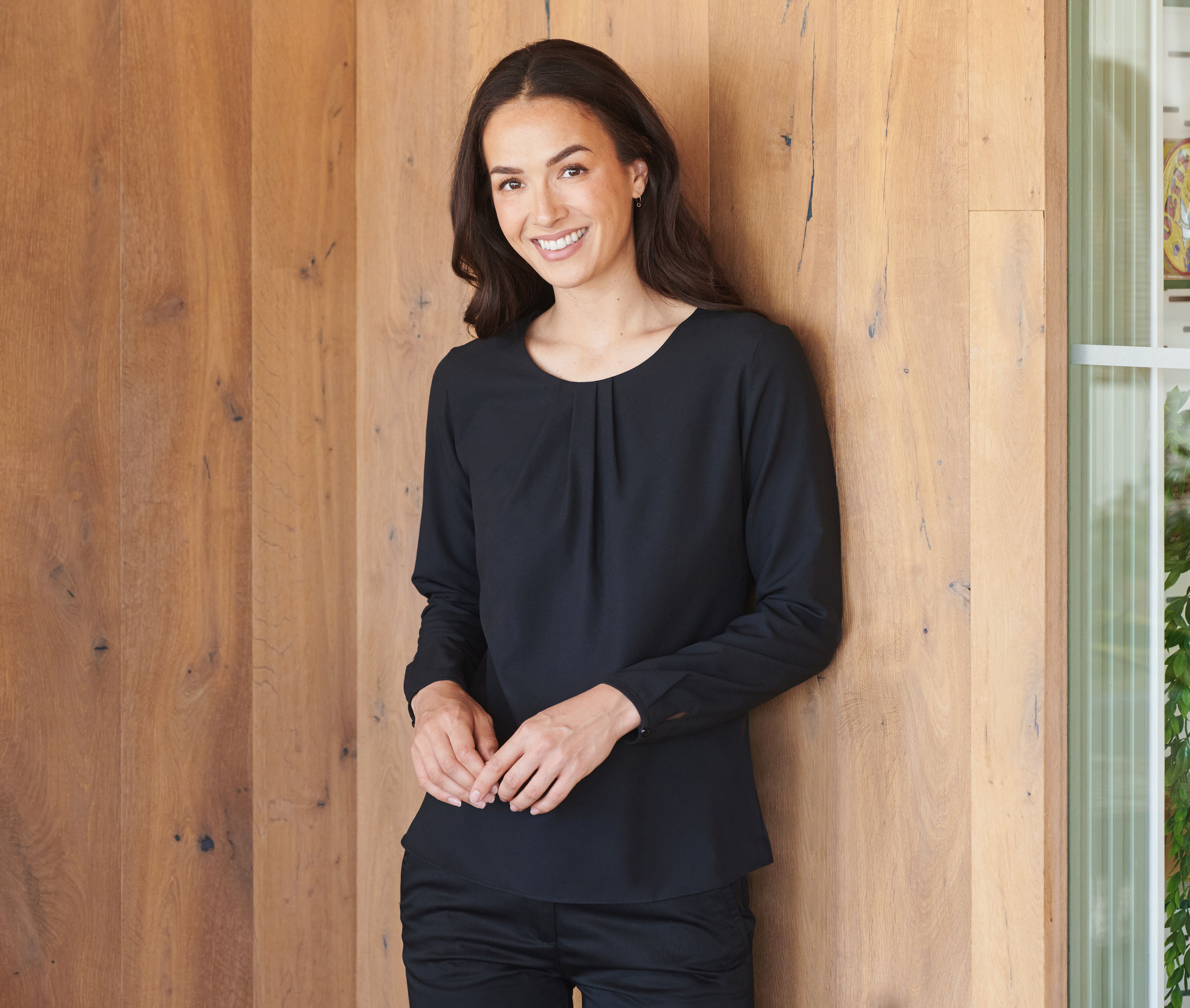 LADIES' PLEAT FRONT LONG SLEEVED BLOUSE